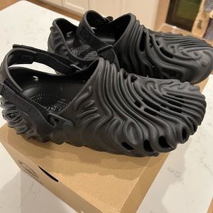 Croc clogs- brand new never worn